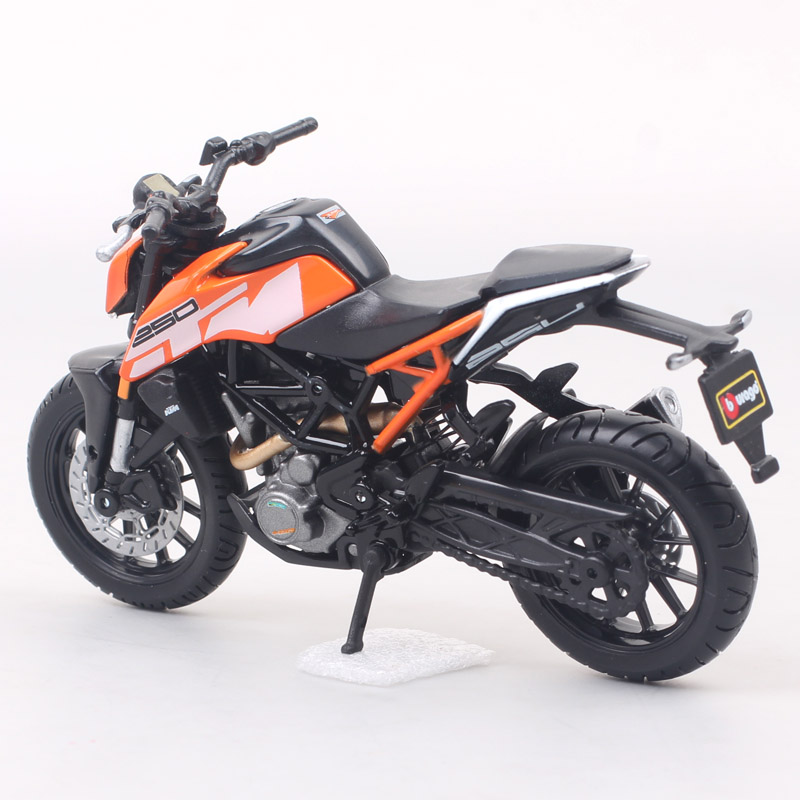 Bburago 1:18 Scales Small 250 Duke Street Bike Motorcycle Diecasts & Toy Vehicles Miniatures Gift Moto Replicas for Kids Boys