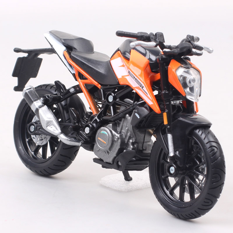 Bburago 1:18 Scales Small 250 Duke Street Bike Motorcycle Diecasts & Toy Vehicles Miniatures Gift Moto Replicas for Kids Boys