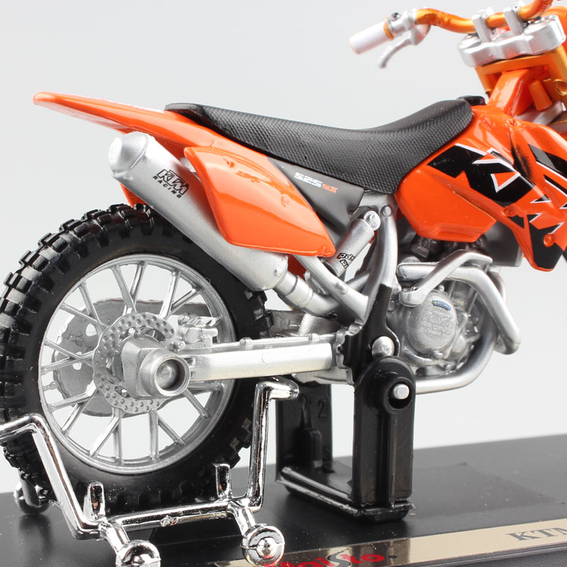 Kids 1/18 Scale Maisto 525 SX dirt Motorcycle Model Supercross Bike Cross Diecasts & Toy Vehicle Miniatures of Kids Boys Gifts Kids 1/18 Scale Maisto 525 SX dirt Motorcycle Model Supercross Bike Cross Diecasts & Toy Vehicle Miniatures of Kids Boys Gifts