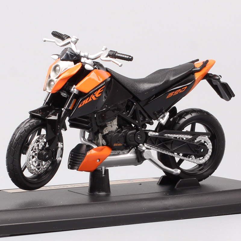 1 18 Maisto 690 Duke III Supermoto Enduro Streetfighter Scale Motorcycle Vehicles Diecast Model Toy Bike Racing Replicas Of Boy