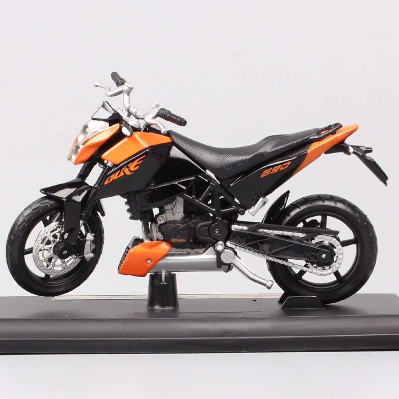 1 18 Maisto 690 Duke III Supermoto Enduro Streetfighter Scale Motorcycle Vehicles Diecast Model Toy Bike Racing Replicas Of Boy