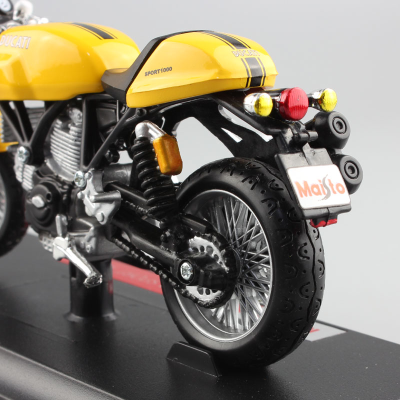 1:18 Scale Ducati Sport 1000 superbike metal diecast motorcycle racing moto cars styling model auto Toys Collection for boys kid