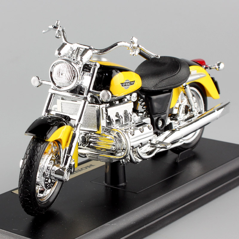 1:18 Scale Maisto Honda Valkyrie F6C Motorcycle Diecasts & Toy Vehicles Tour Cruiser Bike Model Toy Collection Replicas Yellow 1:18 Scale Maisto Honda Valkyrie F6C Motorcycle Diecasts & Toy Vehicles Tour Cruiser Bike Model Toy Collection Replicas Yellow