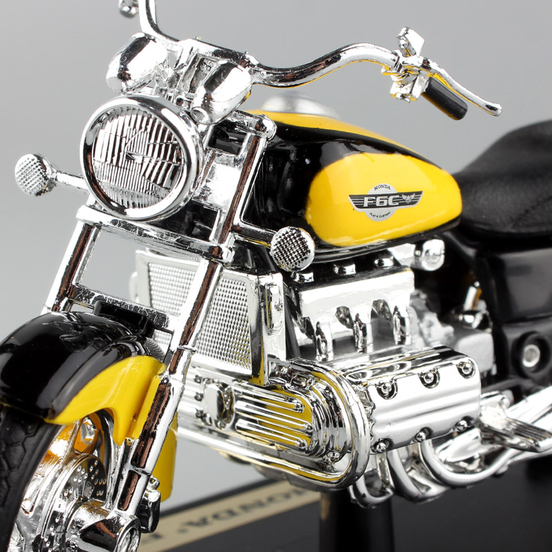 1:18 Scale Maisto Honda Valkyrie F6C Motorcycle Diecasts & Toy Vehicles Tour Cruiser Bike Model Toy Collection Replicas Yellow 1:18 Scale Maisto Honda Valkyrie F6C Motorcycle Diecasts & Toy Vehicles Tour Cruiser Bike Model Toy Collection Replicas Yellow