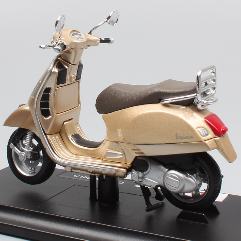 1:18 scale maisto Piaggio Vespa GTS 300 scooter motorcycle diecast vehicles sports motor bike toys models for children 2017 gold