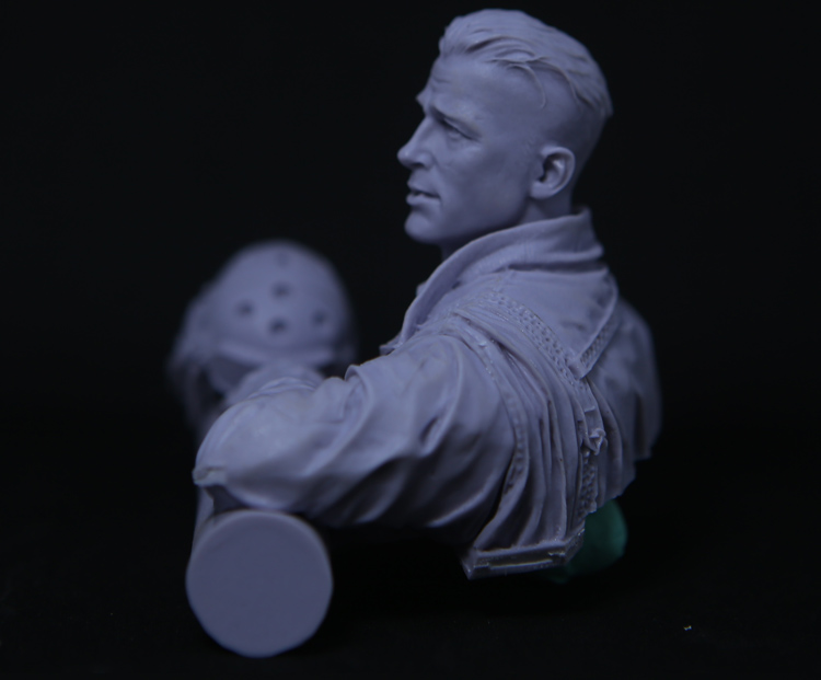1:10Scale Die-cast Resin Movie Fury Brad Pitt Character Scene Model Resin Assembly Model Free Shipping