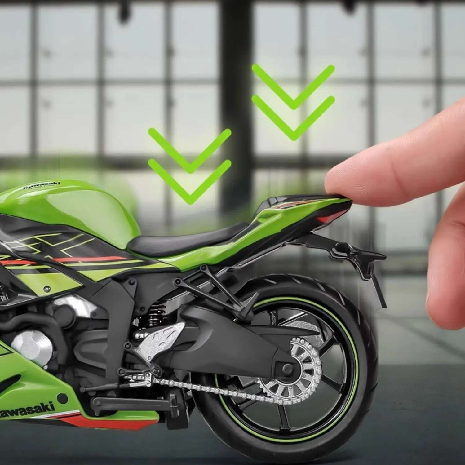 Motorcycle Toy Model 1/12 BMW Kawasaki Ninja Suzuki Yamaha Honda CBR Diecast Motorbike Miniature Collection Gift Boy With Box