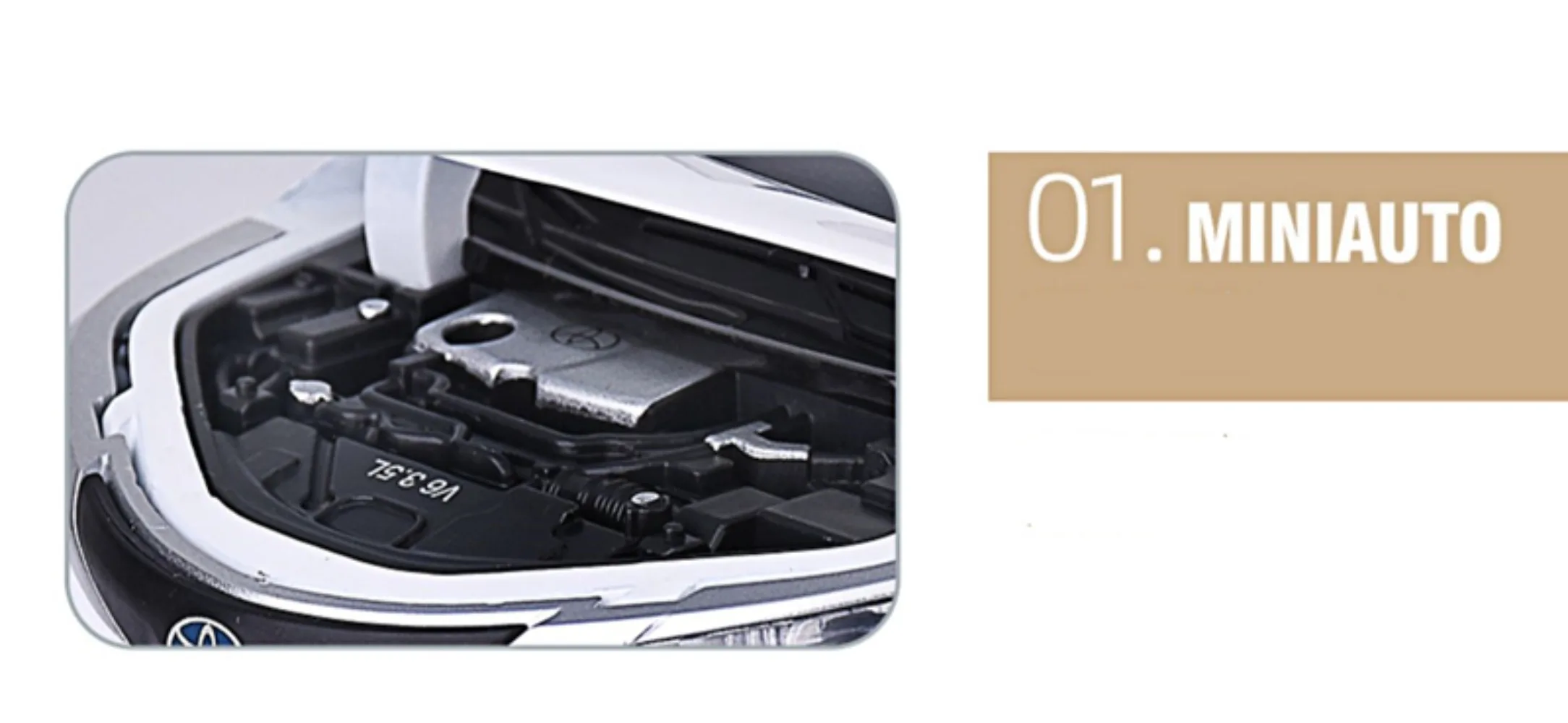 1:24 Sienna MPV Alloy Car Model Toy Diecast Metal Vehicles Model with Sound and Light Commercial Vehicle for Boy Birthday Gifts