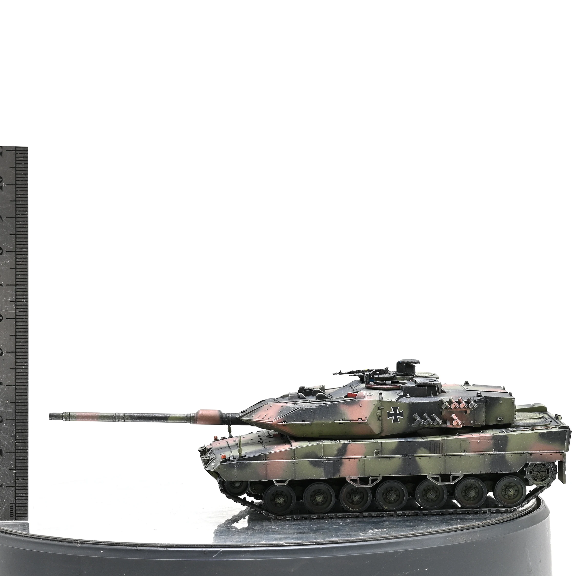 1/72 AM German L2A6EX main battle tank model three color camouflage finished product model