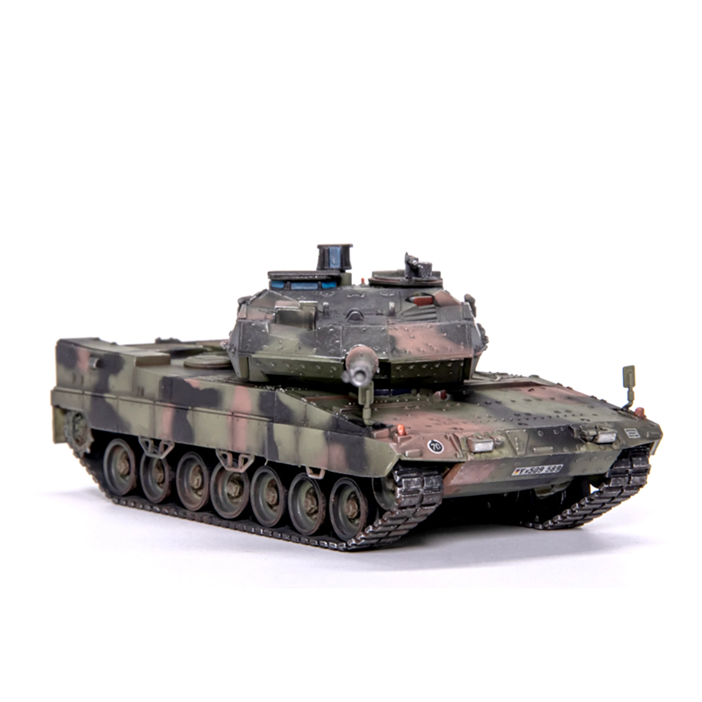 1/72 AM German L2A6EX main battle tank model three color camouflage finished product model