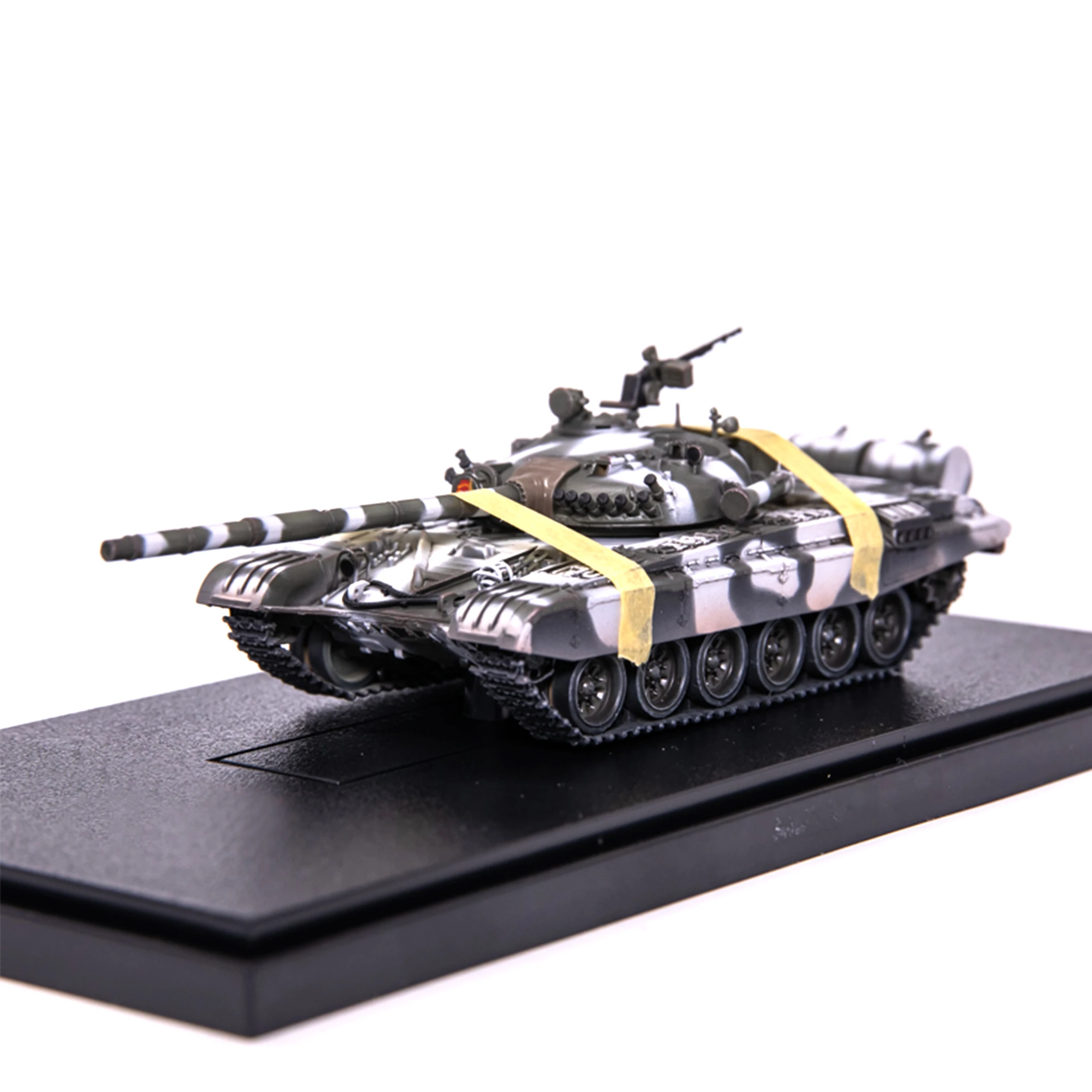1: 72 AR Russian T-72A T72 Main Battle Tank Model Guard Snow Camo Coating Finished product collection model