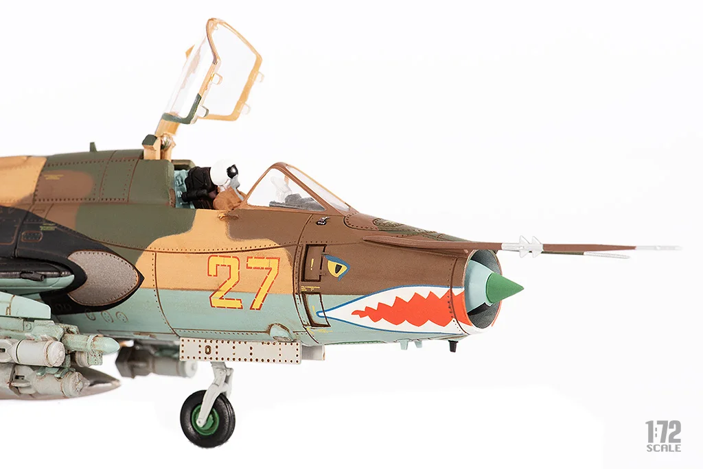 1/72 JCW Russian SU-17 Su-17M4 Fighter Model 20th Guard Regiment 1992  Alloy Collection Model