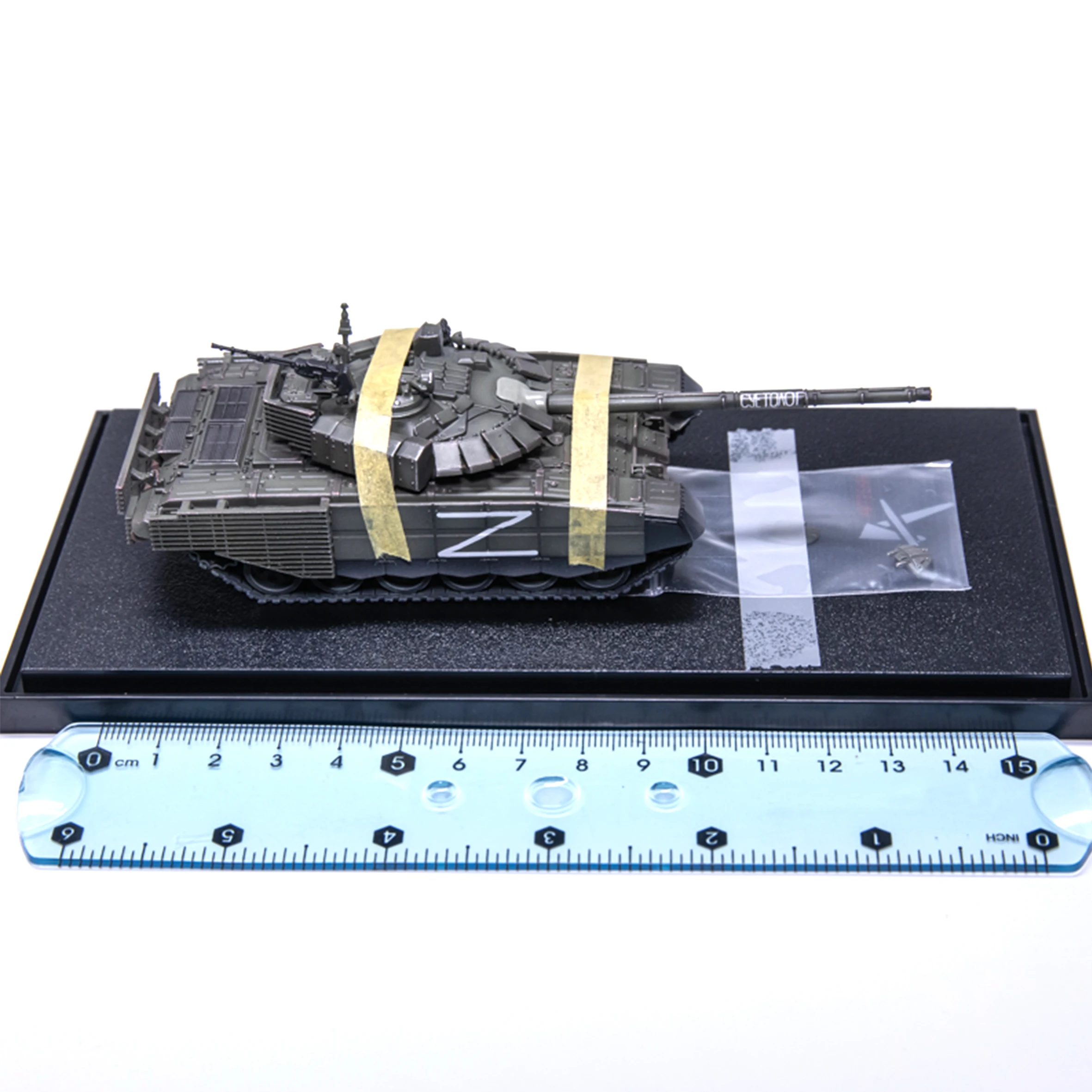 1: 72 AS Russian T72 T-72B3 main battle tank model (gun barrel painted with slogans) Finished product collection model 1: 72 AS Russian T72 T-72B3 main battle tank model (gun barrel painted with slogans) Finished product collection model