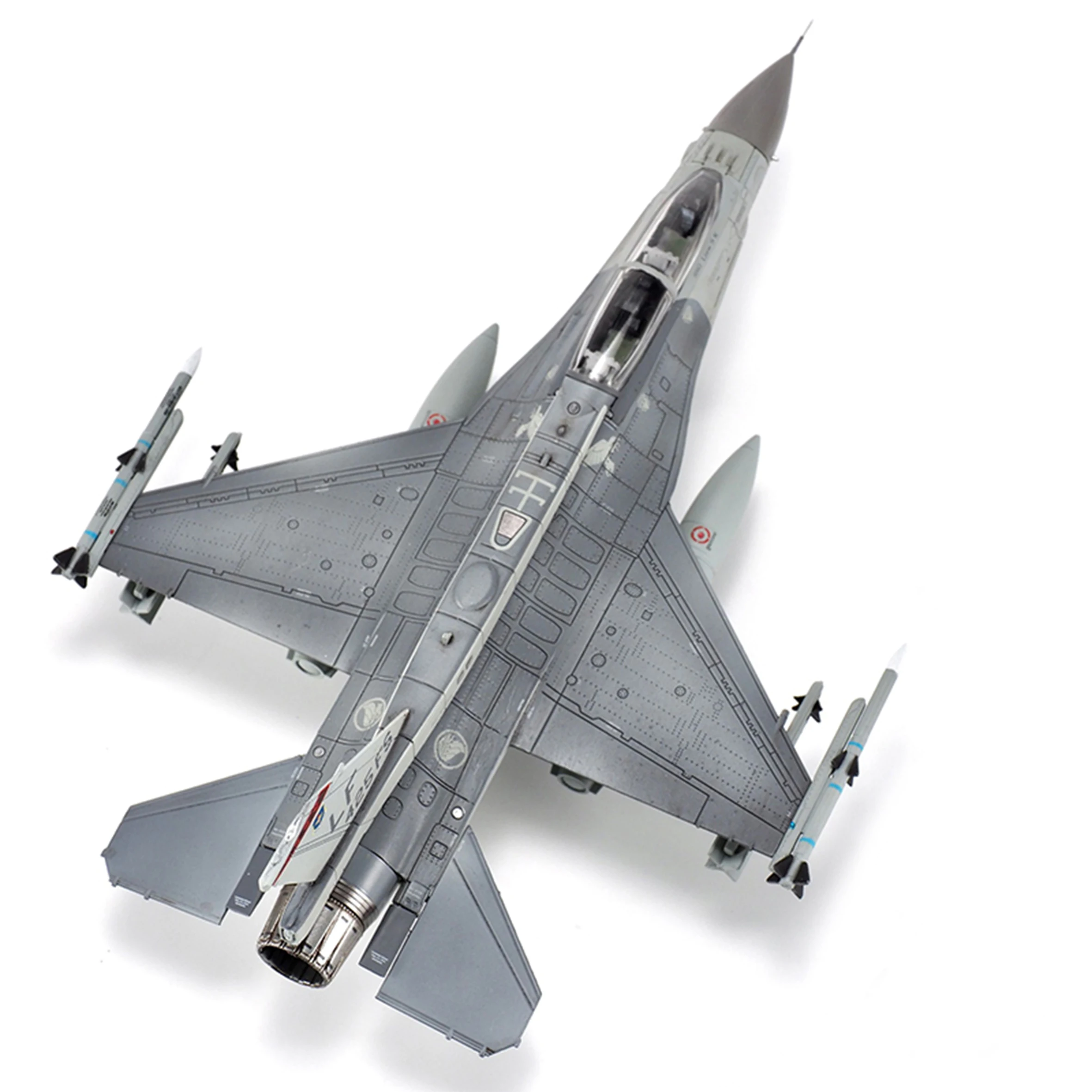 1/72 CA721606 Singapore F16 F-16D Fighter Model 425th Squadron Luke AFB 96-5035 Collect models 1/72 CA721606 Singapore F16 F-16D Fighter Model 425th Squadron Luke AFB 96-5035 Collect models