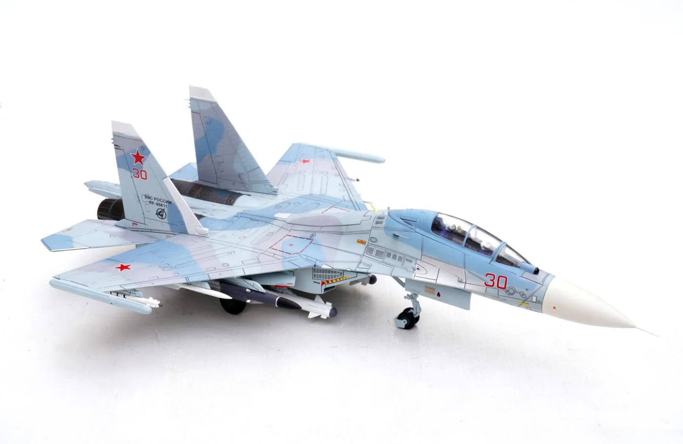 Fine 1/72 PZK Russian Su30 Su-30M2 Fighter Model Red 30# Alloy finished product collection model Fine 1/72 PZK Russian Su30 Su-30M2 Fighter Model Red 30# Alloy finished product collection model