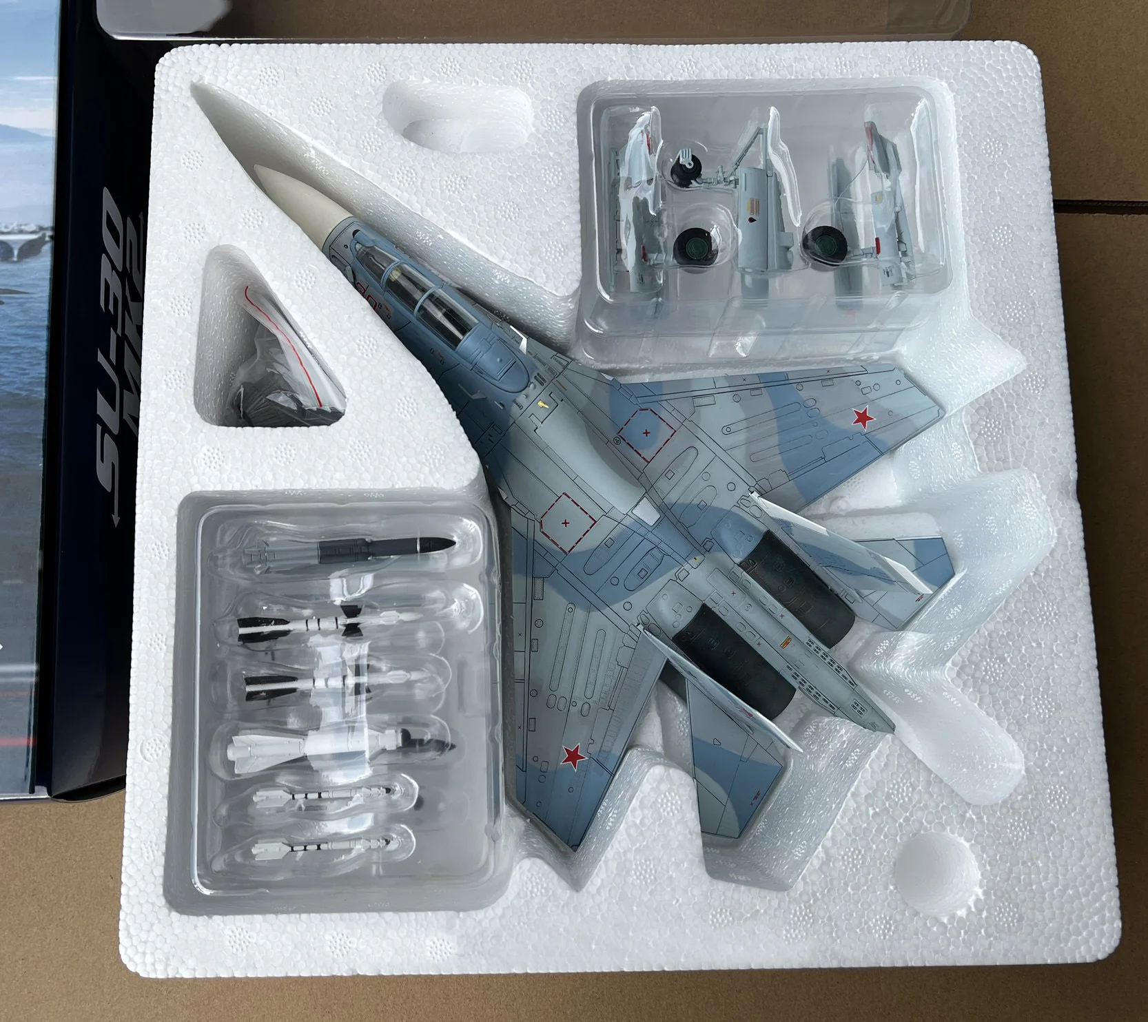 Fine 1/72 PZK Russian Su30 Su-30M2 Fighter Model Red 30# Alloy finished product collection model Fine 1/72 PZK Russian Su30 Su-30M2 Fighter Model Red 30# Alloy finished product collection model