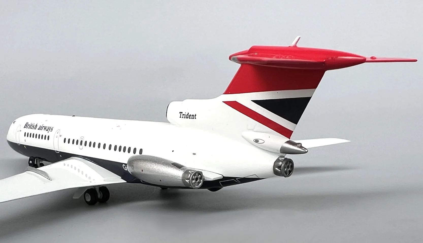 ARD-M 1/200 UK DH-121 Trident1C aircraft model G-ARPH Alloy Collection Model ARD-M 1/200 UK DH-121 Trident1C aircraft model G-ARPH Alloy Collection Model