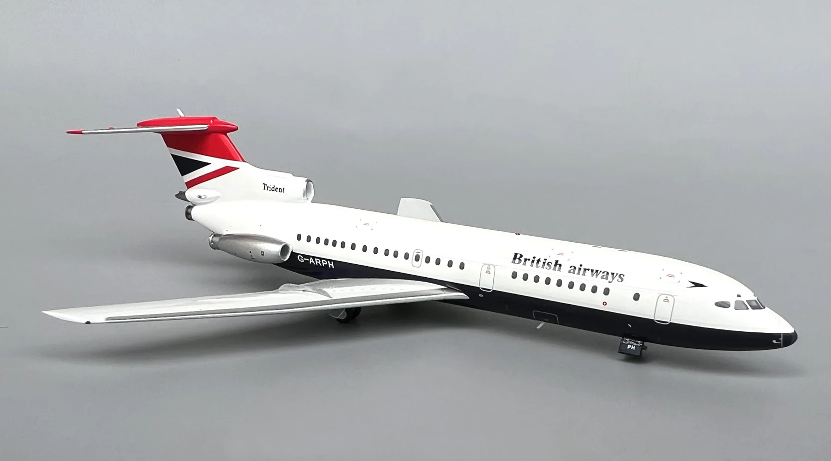 ARD-M 1/200 UK DH-121 Trident1C aircraft model G-ARPH Alloy Collection Model ARD-M 1/200 UK DH-121 Trident1C aircraft model G-ARPH Alloy Collection Model