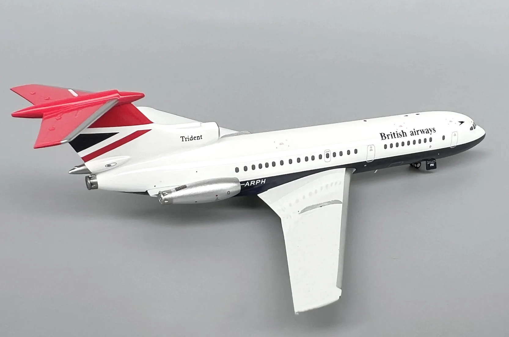 ARD-M 1/200 UK DH-121 Trident1C aircraft model G-ARPH Alloy Collection Model ARD-M 1/200 UK DH-121 Trident1C aircraft model G-ARPH Alloy Collection Model