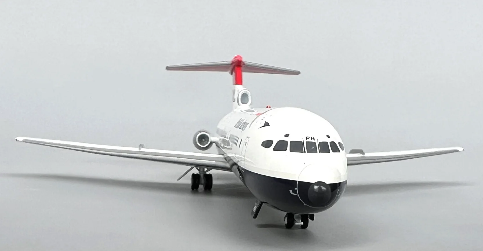 ARD-M 1/200 UK DH-121 Trident1C aircraft model G-ARPH Alloy Collection Model ARD-M 1/200 UK DH-121 Trident1C aircraft model G-ARPH Alloy Collection Model