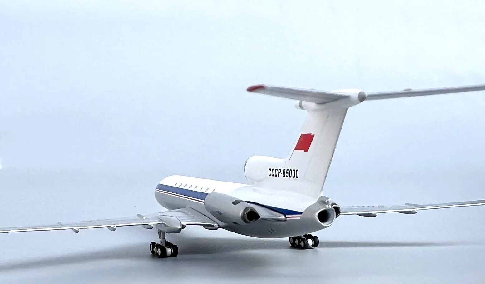 NG 54016 1/400 Soviet Tu-154 Tu154 Prototype Model CCCP-85000 Alloy Collection Model NG 54016 1/400 Soviet Tu-154 Tu154 Prototype Model CCCP-85000 Alloy Collection Model