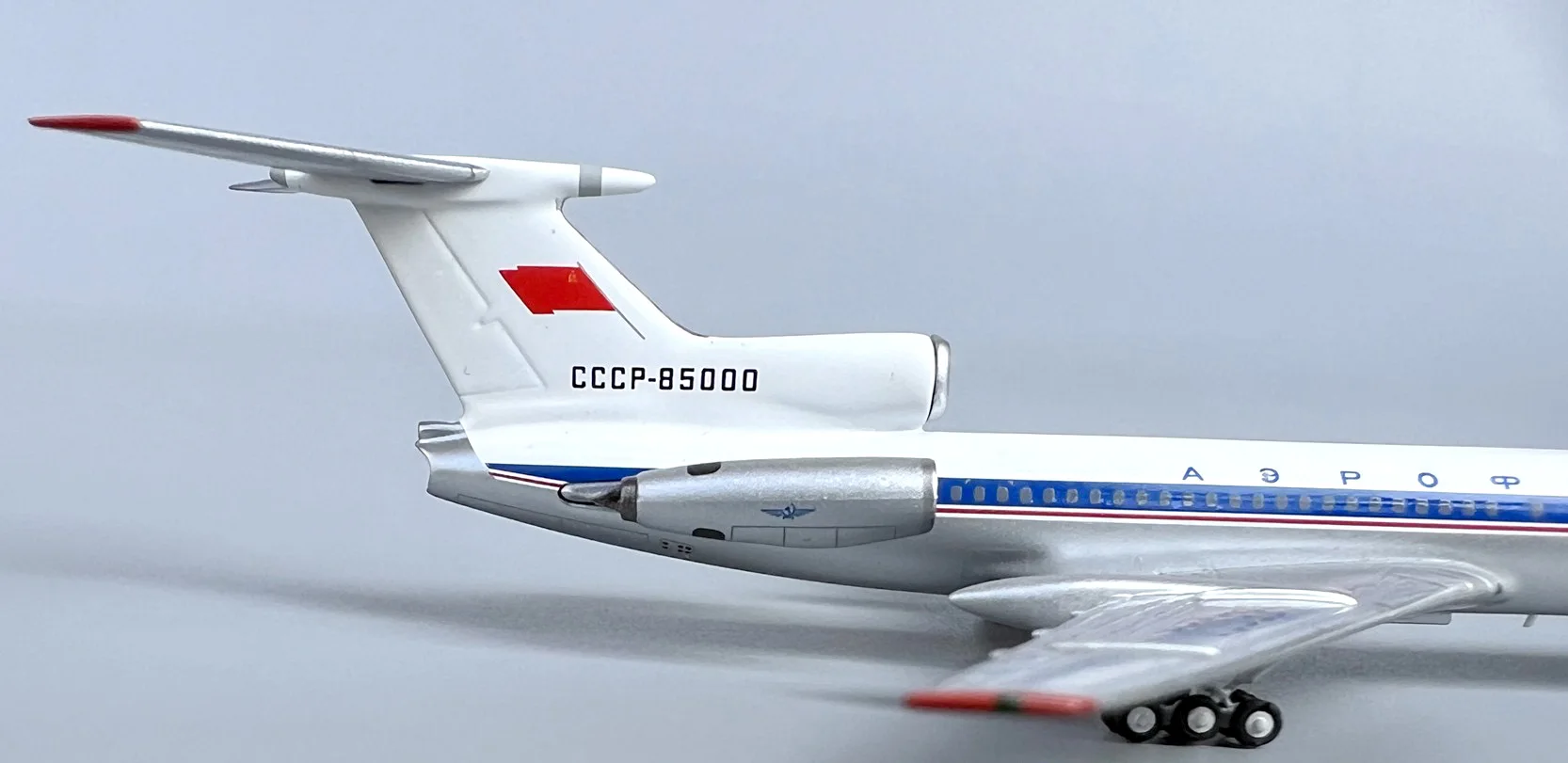 NG 54016 1/400 Soviet Tu-154 Tu154 Prototype Model CCCP-85000 Alloy Collection Model NG 54016 1/400 Soviet Tu-154 Tu154 Prototype Model CCCP-85000 Alloy Collection Model