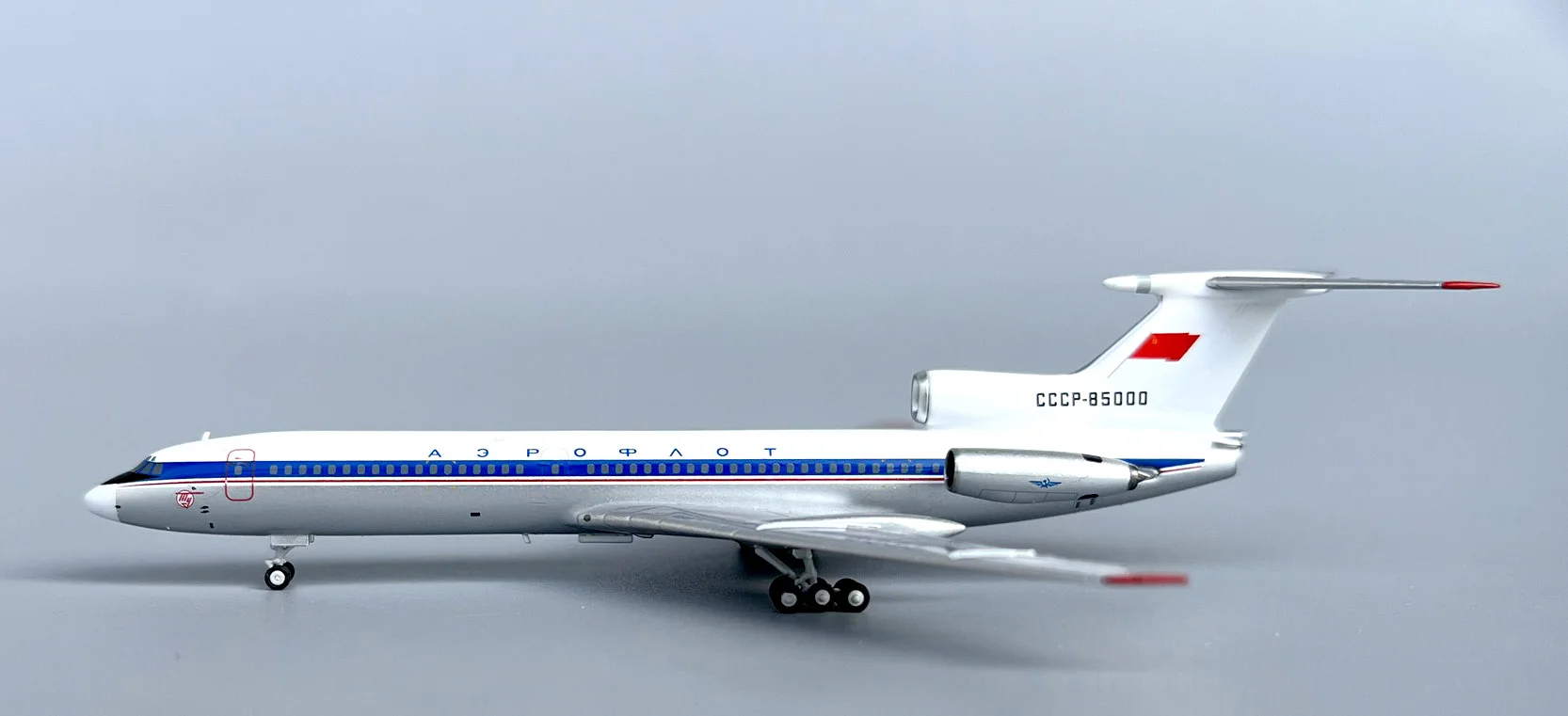 NG 54016 1/400 Soviet Tu-154 Tu154 Prototype Model CCCP-85000 Alloy Collection Model NG 54016 1/400 Soviet Tu-154 Tu154 Prototype Model CCCP-85000 Alloy Collection Model