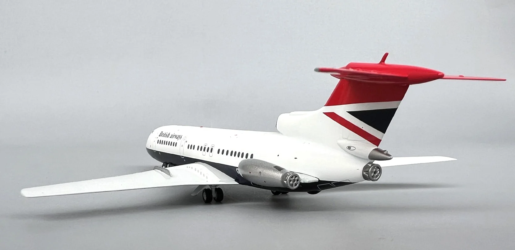 ARD 1/200 UK Trident1E aircraft model G-ASWU  Alloy Collection Model