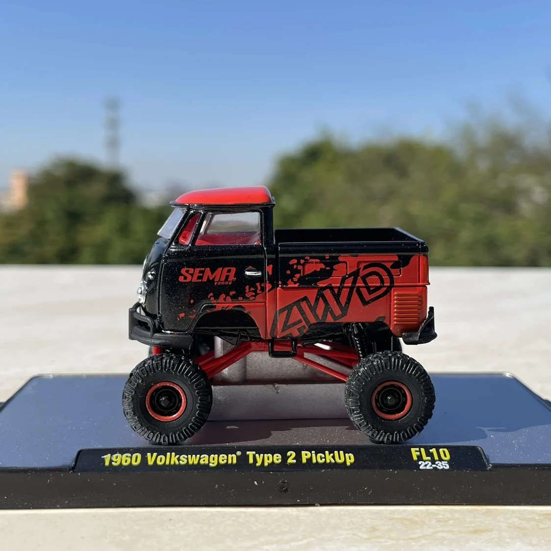 Diecast 1:64 Scale M2 Volkswagen T1 VW T1 Minivan Alloy Simulation Car Model Collectible Gift Souvenir Display Ornament