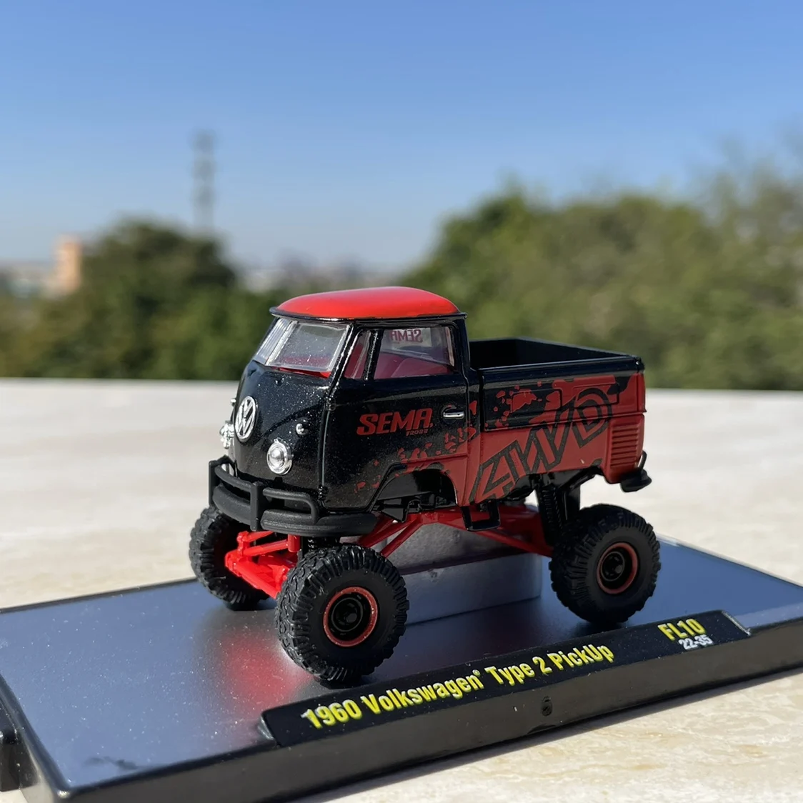 Diecast 1:64 Scale M2 Volkswagen T1 VW T1 Minivan Alloy Simulation Car Model Collectible Gift Souvenir Display Ornament