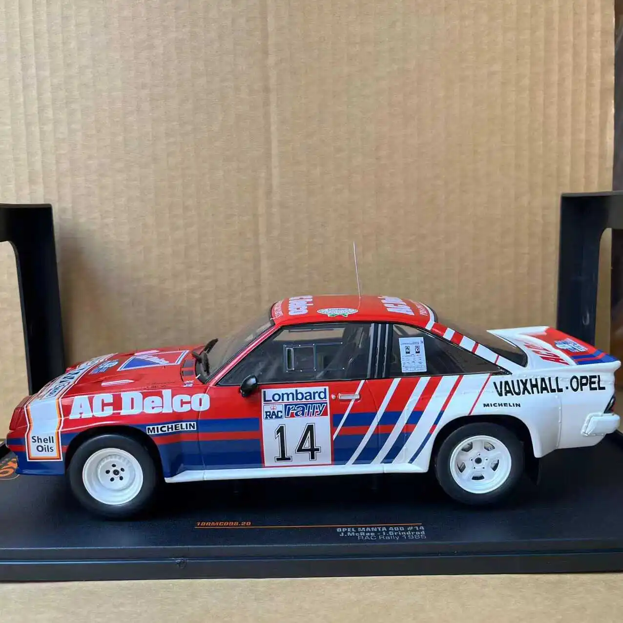 Diecast IXO 1:18 Scale OPEL MANTA #14 1985 Alloy Simulation Car Model COllectible Toy Gift Souvenir