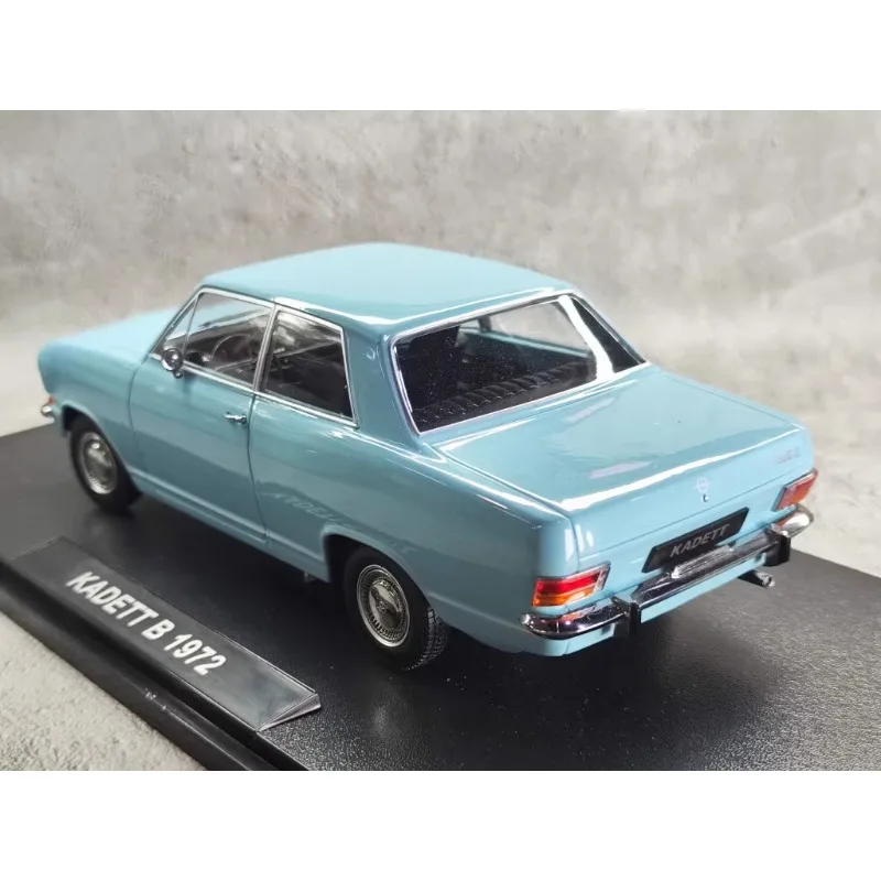 Diecast Kk 1/18 Scale OPEL KADETT B 1972 Alloy Car Model Collectible Toy Gift Souvenir Display