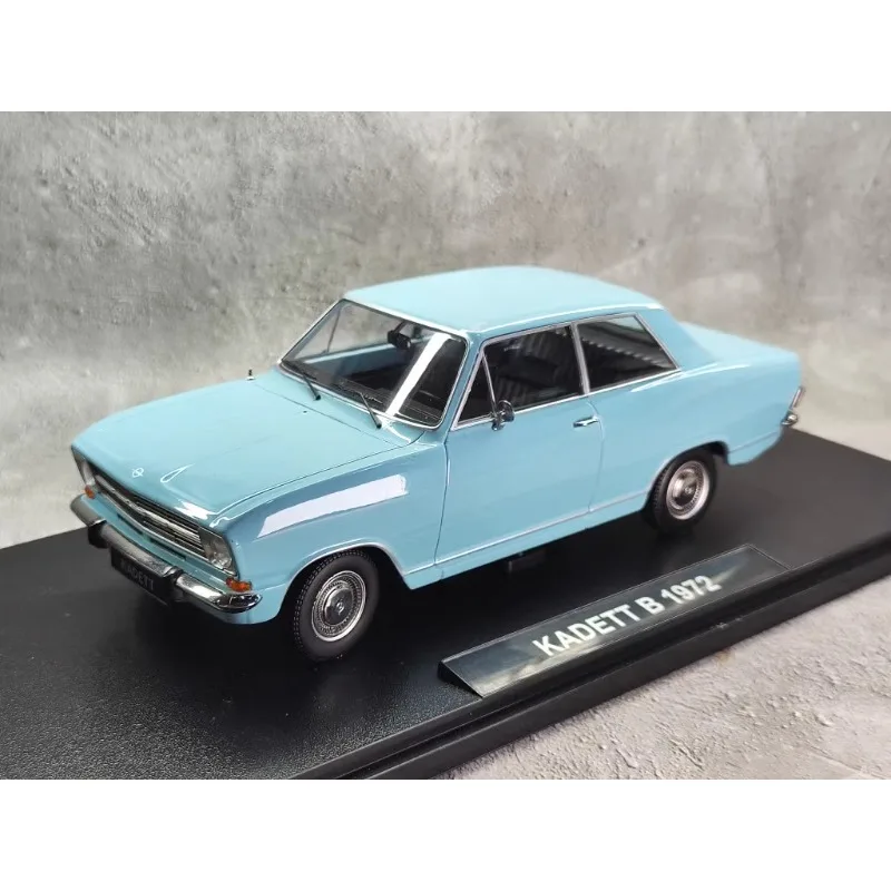 Diecast Kk 1/18 Scale OPEL KADETT B 1972 Alloy Car Model Collectible Toy Gift Souvenir Display