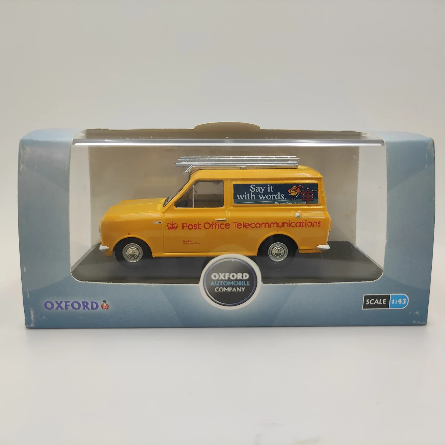 1:43 Scale Diecast Alloy Mini Double Door Transport Vehicle Toys Cars Model Classics Nostalgia Adult Gift Souvenir Display 1:43 Scale Diecast Alloy Mini Double Door Transport Vehicle Toys Cars Model Classics Nostalgia Adult Gift Souvenir Display