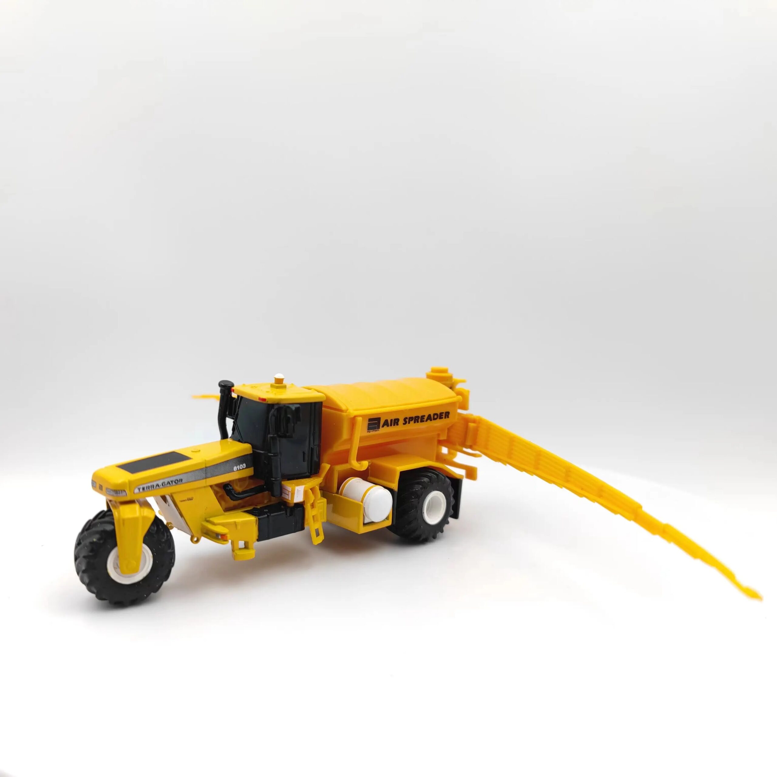 Diecast 1:64 Scale SPX3320 4260 4410 Sprayer Tractor Agricultural Work Machine Equipment Alloy Model Collectible Toy Gift
