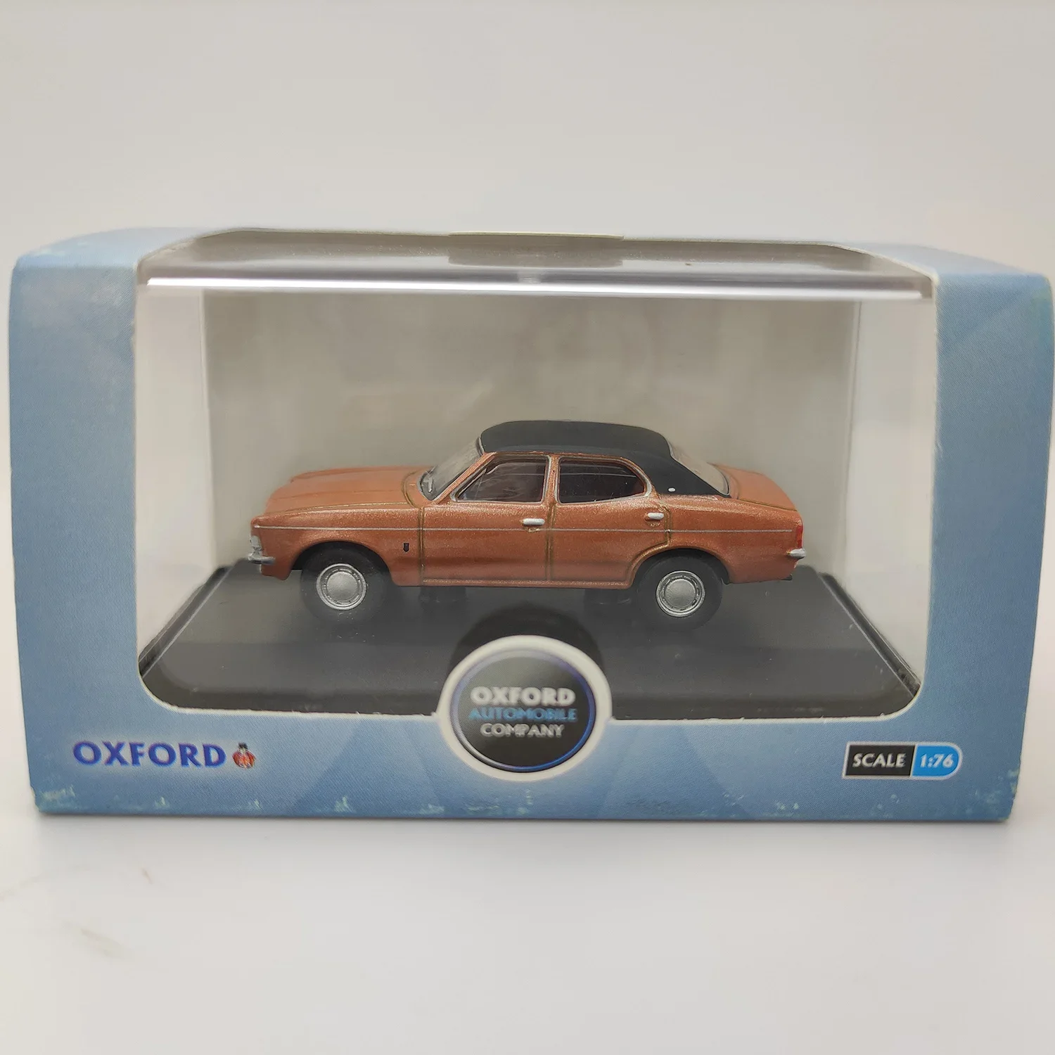 1:76 Scale Diecast Alloy Ford Cortina Retro Toys Sports Cars Model Classics Adult Souvenir Gifts Collection Static Display