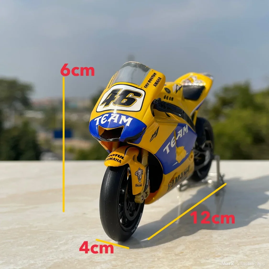 1:18 Scale Diecast Alloy YZR M1-Valentino ROSSI 2006 Motorcycle Toys Cars Model Classics Adult Collection Souvenir Gifts Display