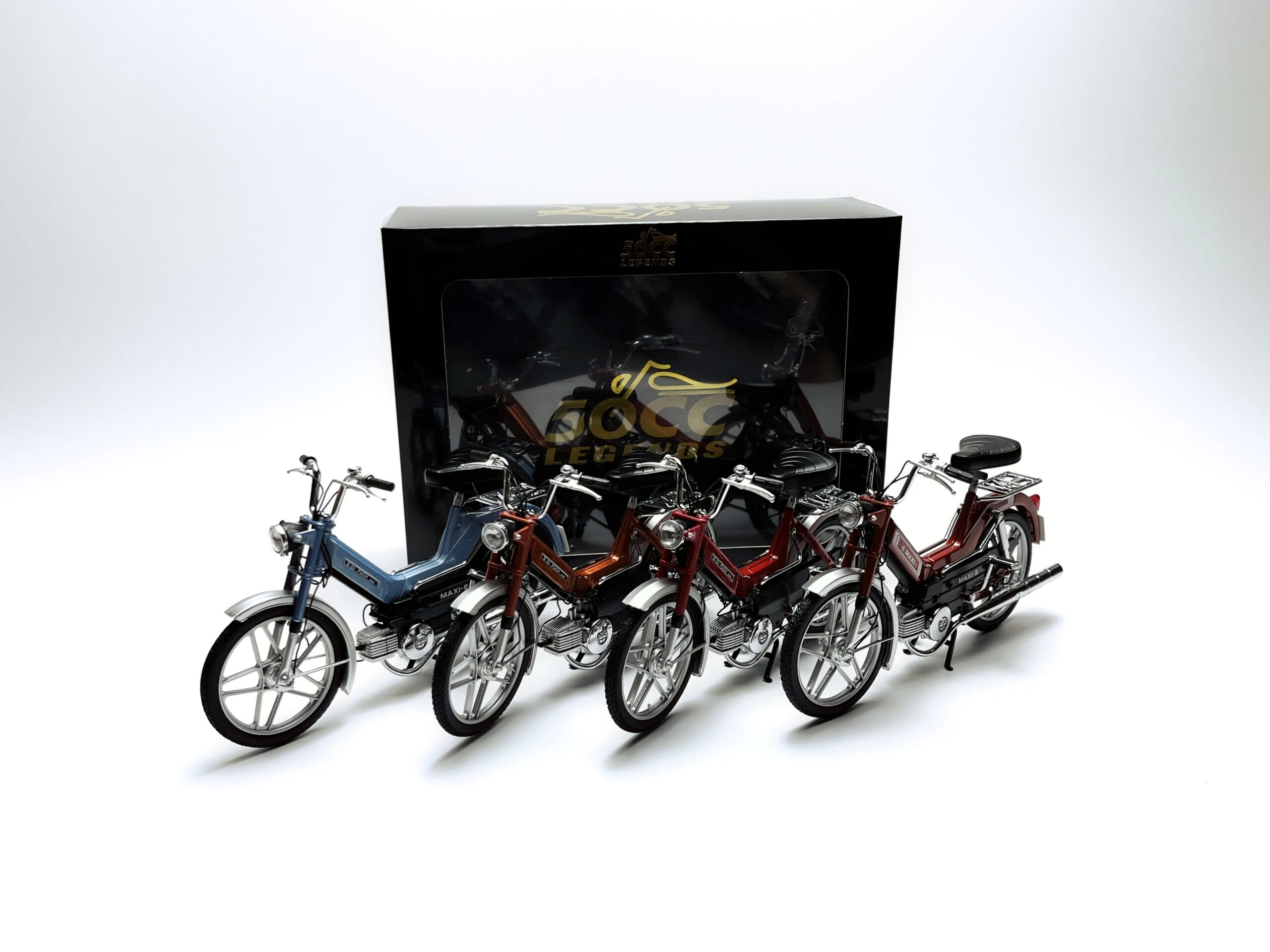 Diecast 1/10 Scale KK PUCH MAXI 50cc Vintage Alloy Motorcycle Model Collectible Toy Gift Souvenir Display