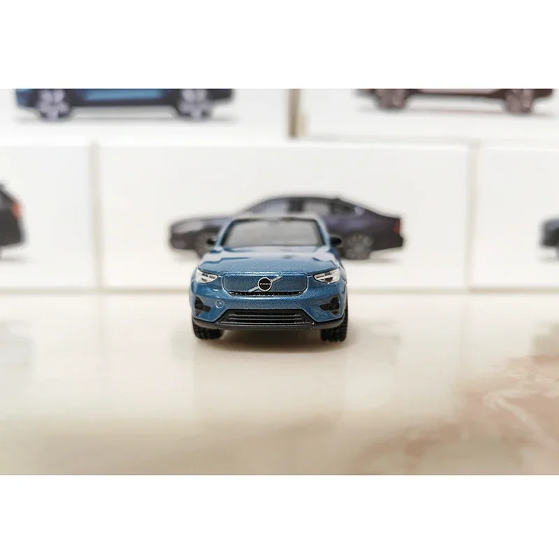 Diecast 1:64 Scale Volvo XC90 S90 V90 XC40 C40 XC60 Vehicle Alloy Car Model Toy Collectible Ornament Souvenir Toys Cars Display