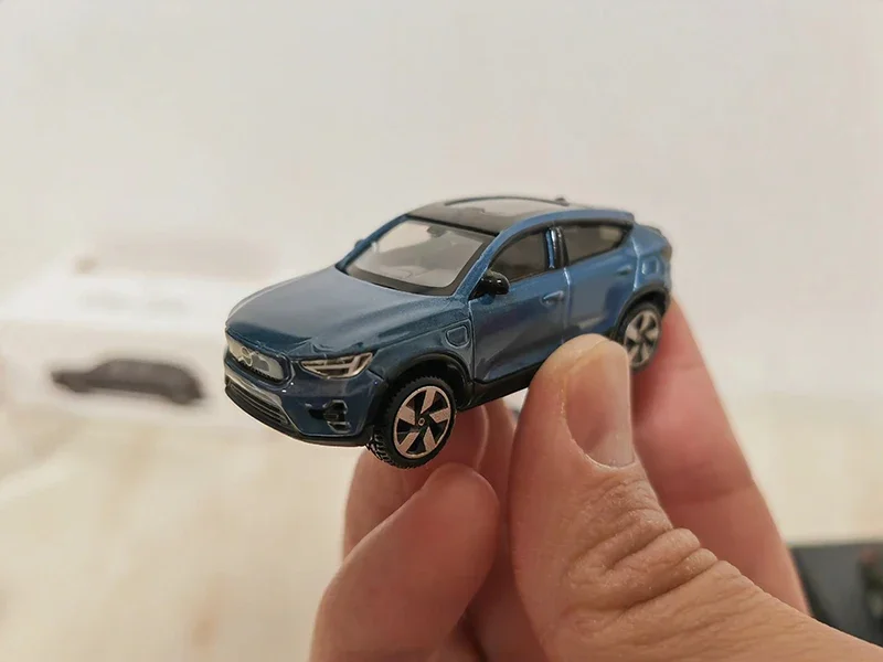 Diecast 1:64 Scale Volvo XC90 S90 V90 XC40 C40 XC60 Vehicle Alloy Car Model Toy Collectible Ornament Souvenir Toys Cars Display