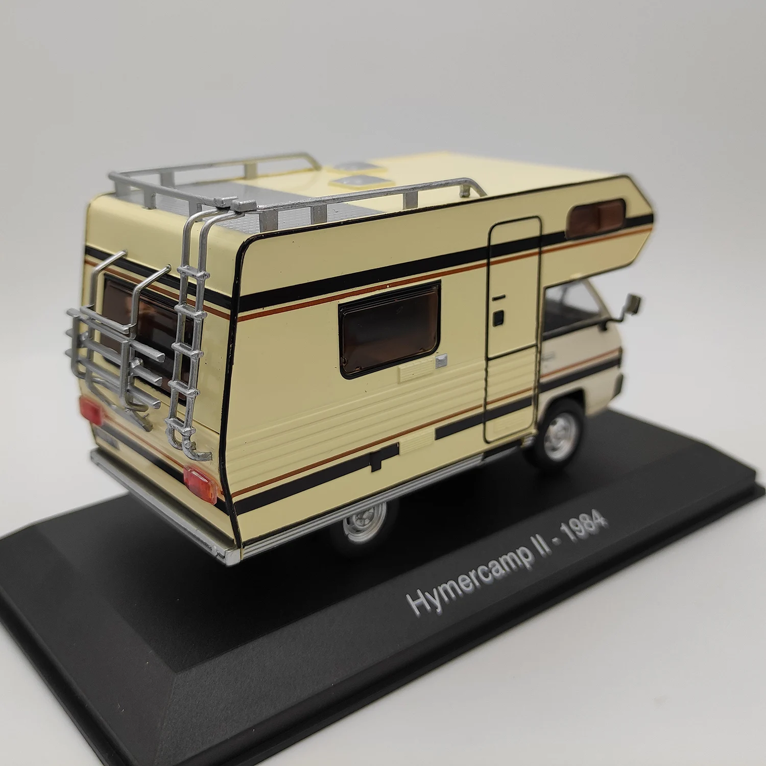 Diecast IXO 1:43 Scale Hymercamp Ll-1984 Rv Camper Classic Nostalgia Alloy Car Model Collectible Toy Gift Display Ornaments