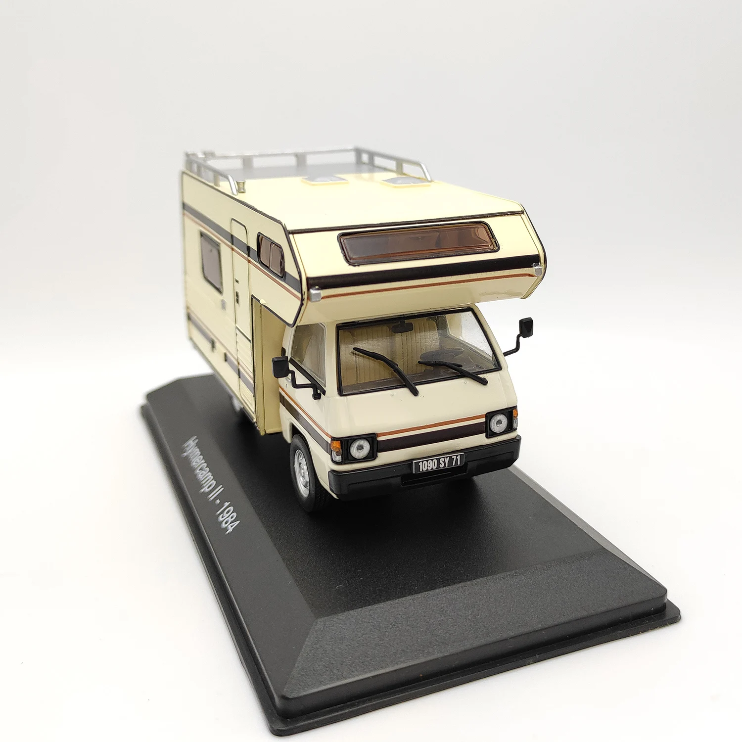 Diecast IXO 1:43 Scale Hymercamp Ll-1984 Rv Camper Classic Nostalgia Alloy Car Model Collectible Toy Gift Display Ornaments