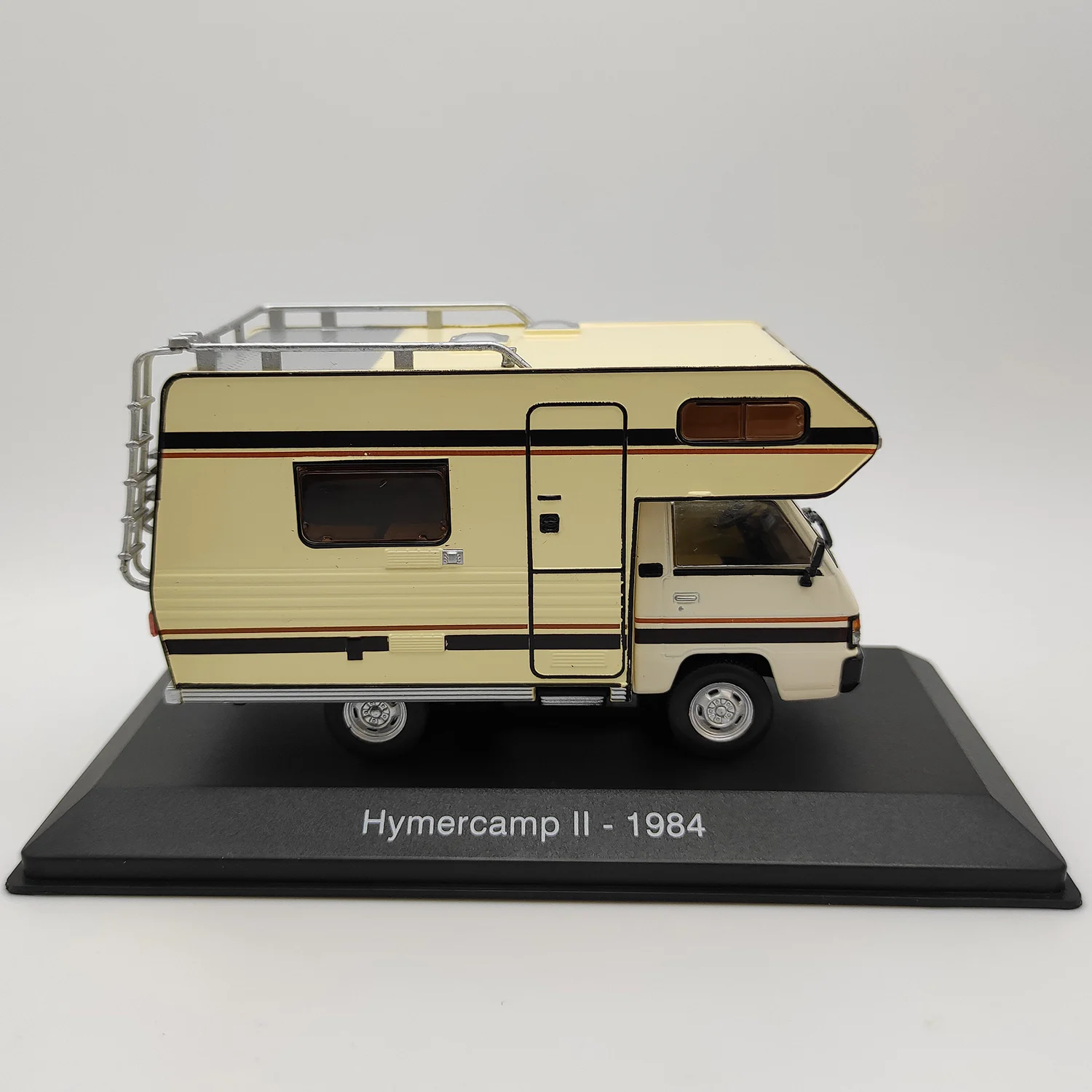Diecast IXO 1:43 Scale Hymercamp Ll-1984 Rv Camper Classic Nostalgia Alloy Car Model Collectible Toy Gift Display Ornaments