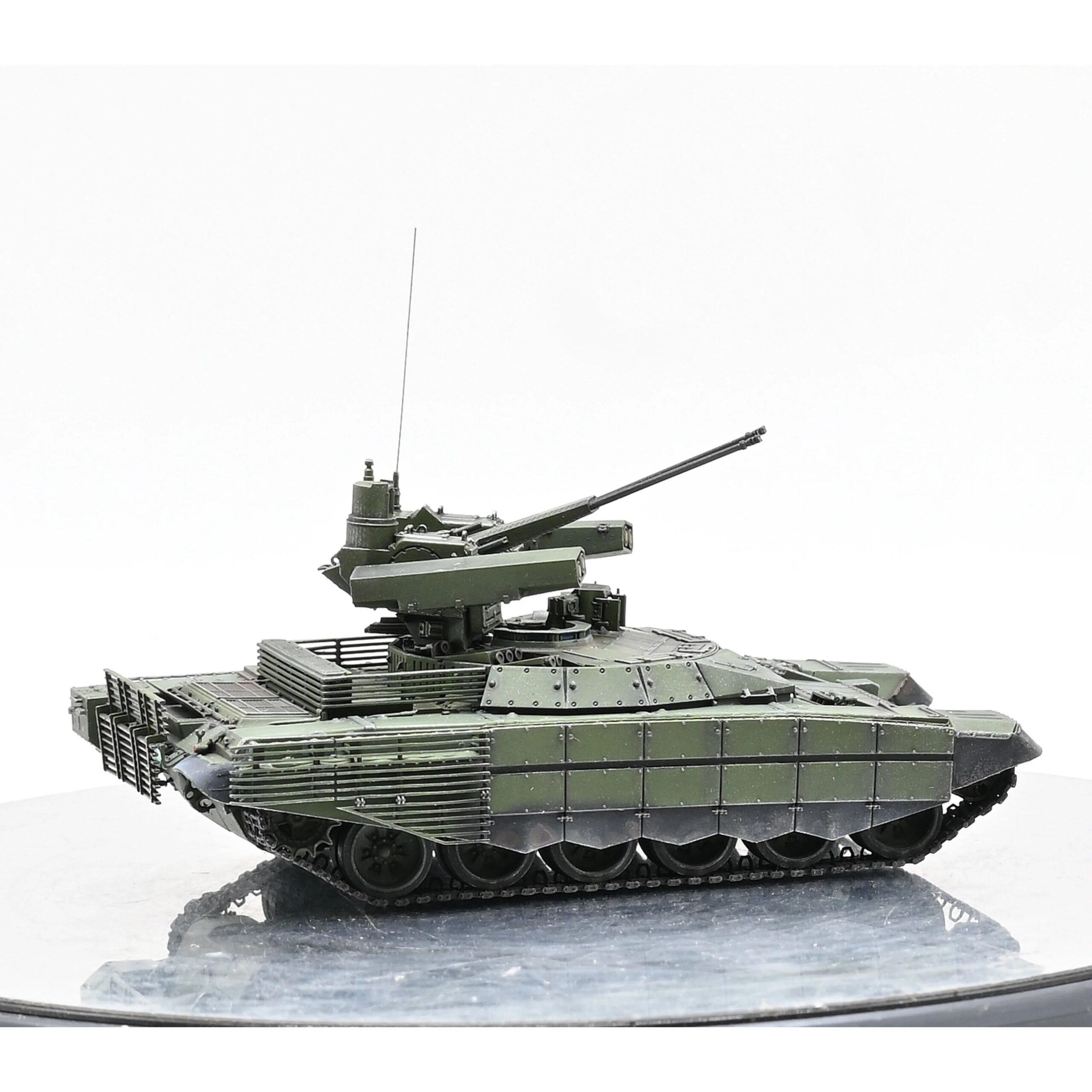 AM 1:72 Scale Resin Russian BMPT-72 Tank Chariot Model Militarized Combat Track Type Classics Adult Gifts Toys Static Display
