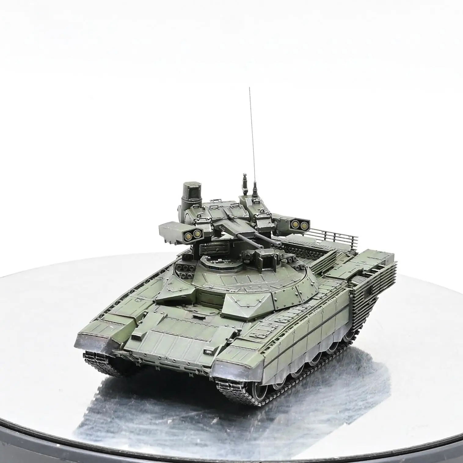 AM 1:72 Scale Resin Russian BMPT-72 Tank Chariot Model Militarized Combat Track Type Classics Adult Gifts Toys Static Display