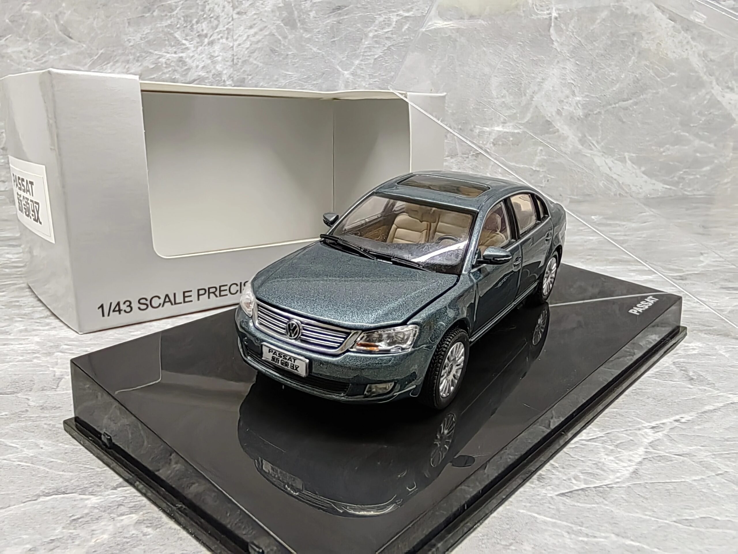 Diecast 1/43 Scale Shanghai Volkswagen PASSAT New Drive Alloy Simulation Car Model Collectible Toy Gift Souvenir Display Diecast 1/43 Scale Shanghai Volkswagen PASSAT New Drive Alloy Simulation Car Model Collectible Toy Gift Souvenir Display