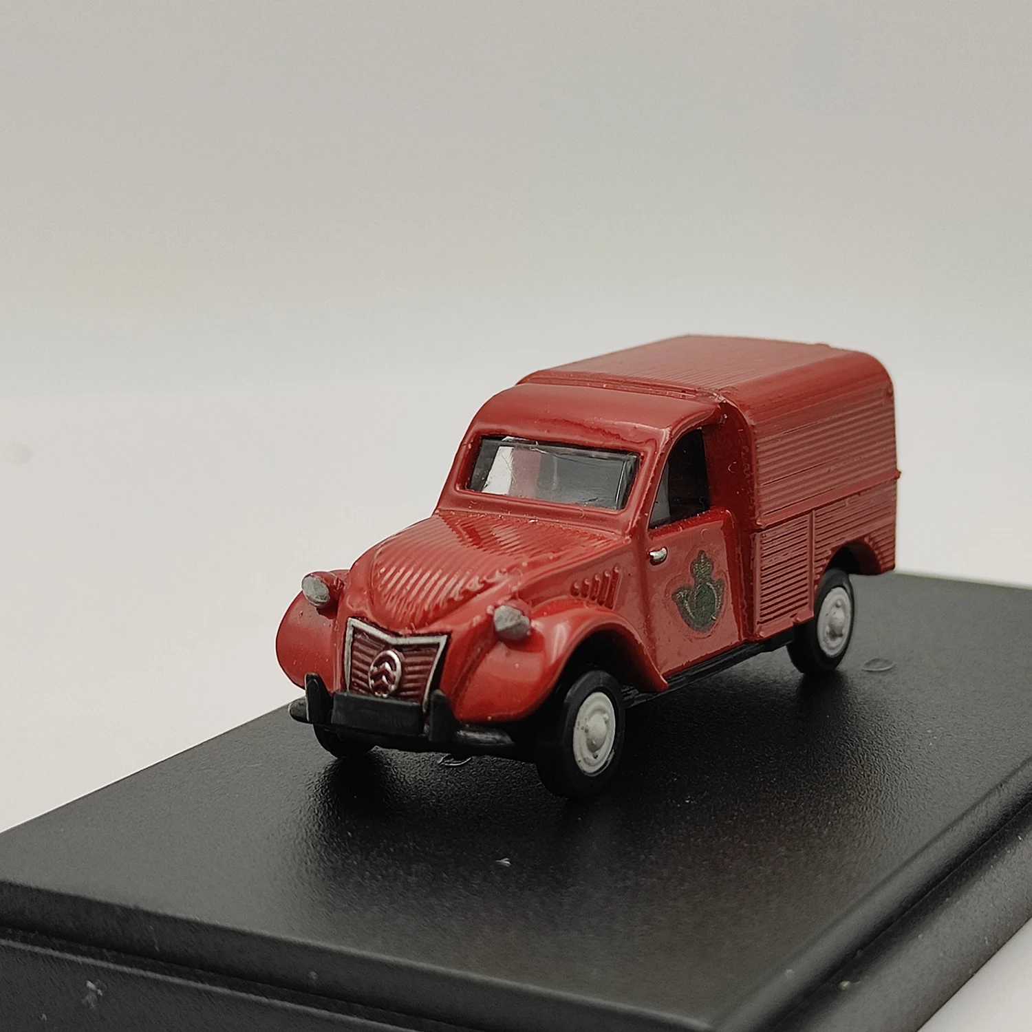 Three-colour 1:87 Scale CITROEN Freight Car  Resin Car Model Collectible Toy Gift Souvenir Display Ornaments