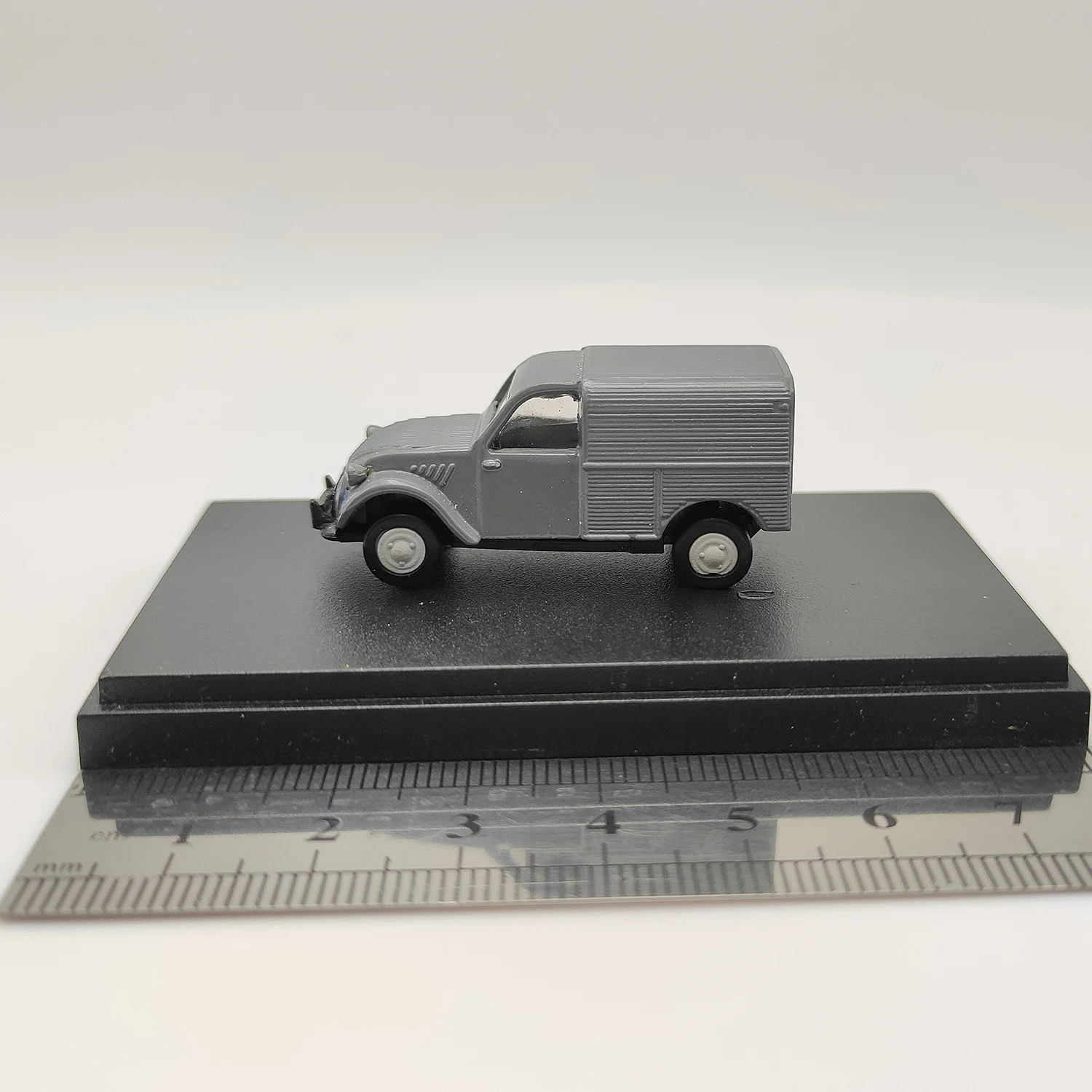 Three-colour 1:87 Scale CITROEN Freight Car  Resin Car Model Collectible Toy Gift Souvenir Display Ornaments