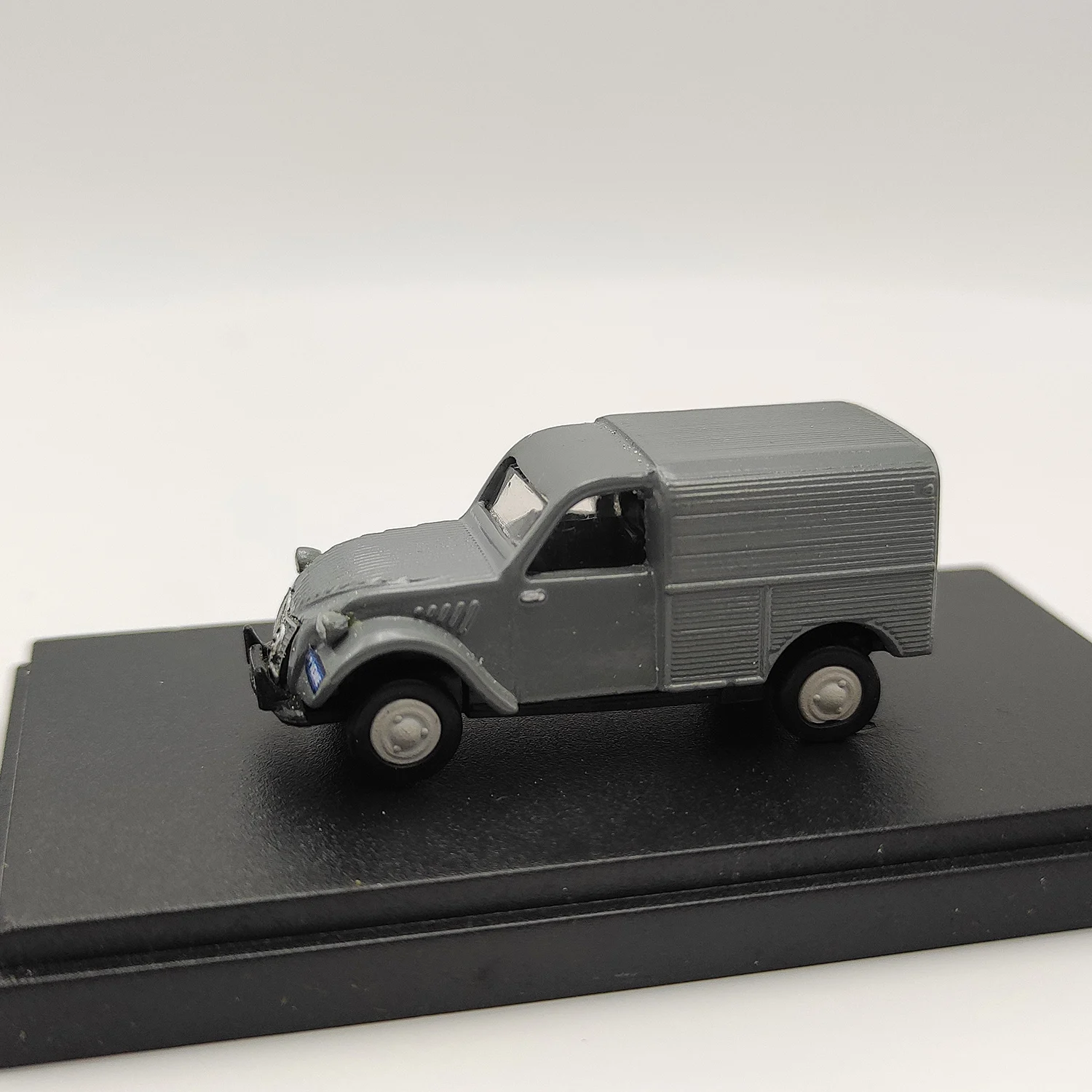 Three-colour 1:87 Scale CITROEN Freight Car  Resin Car Model Collectible Toy Gift Souvenir Display Ornaments