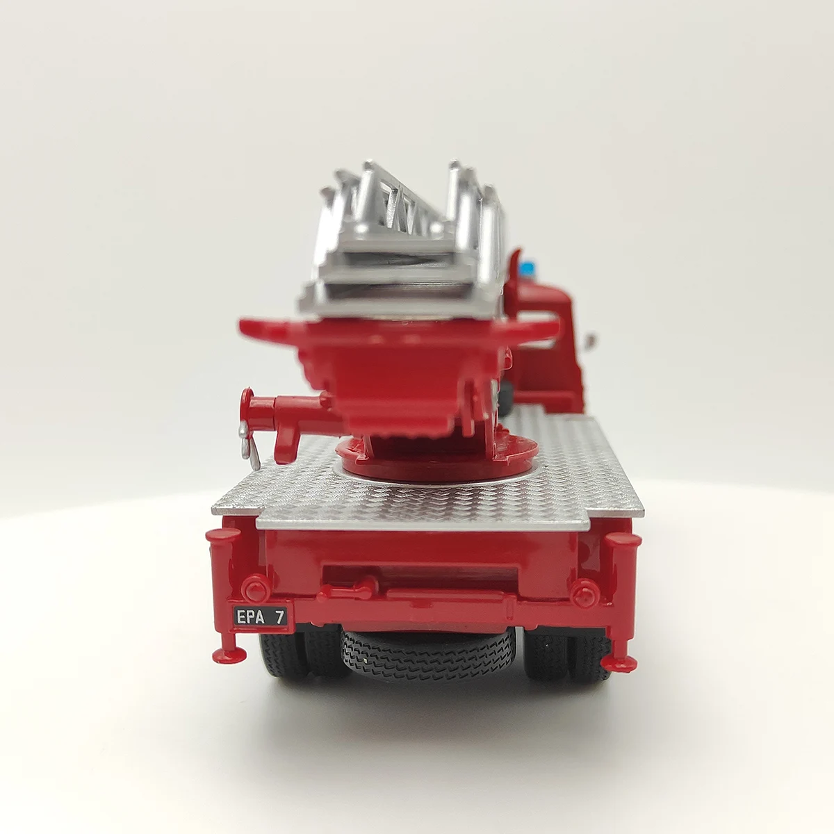 Diecast 1/43 Citroen Fire Engine Alloy Simulation Fire Engine Car Model Collectible Gift Souvenir Display Ornament Diecast 1/43 Citroen Fire Engine Alloy Simulation Fire Engine Car Model Collectible Gift Souvenir Display Ornament